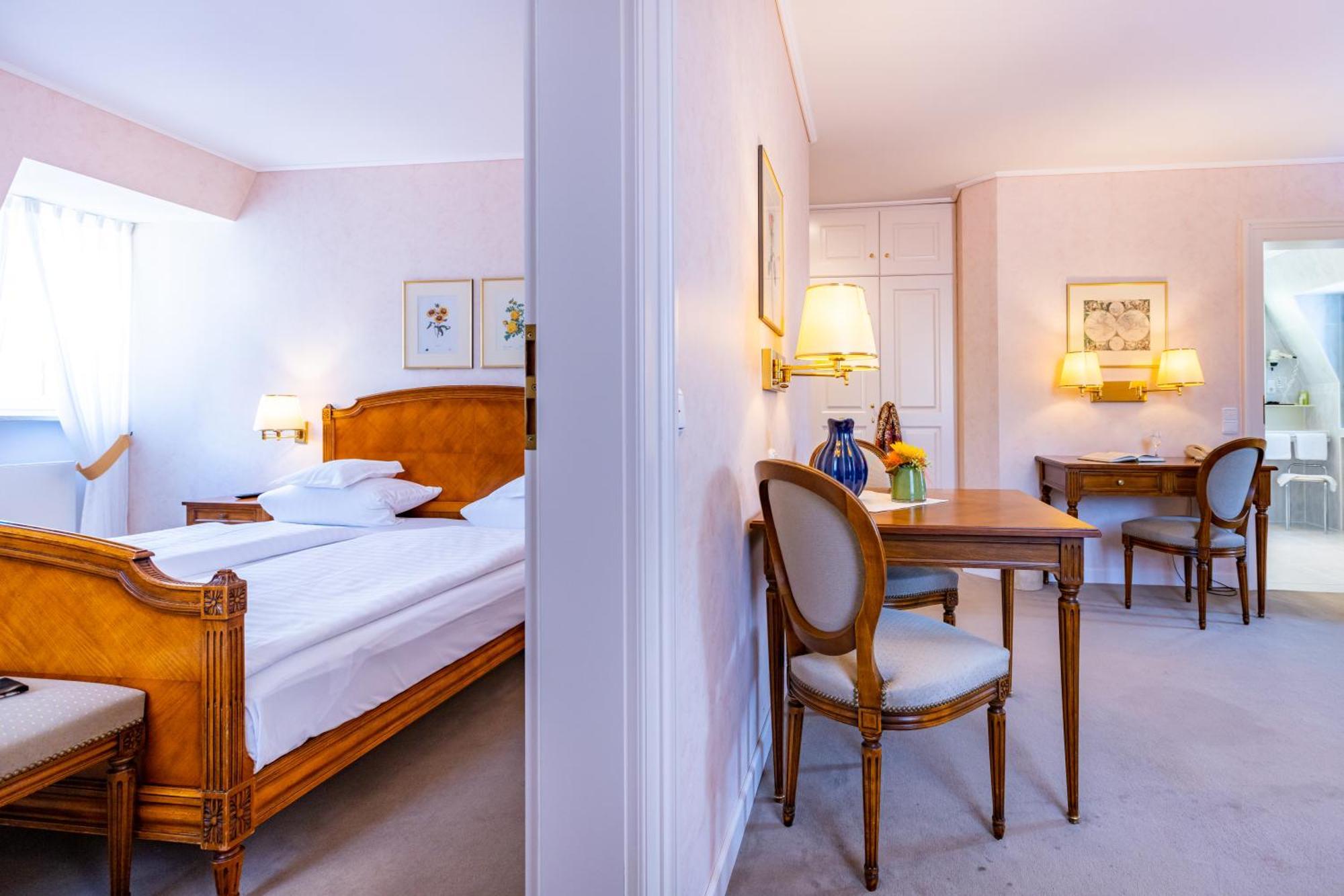 Romantik Hotel Zehntkeller イプホーフェン エクステリア 写真