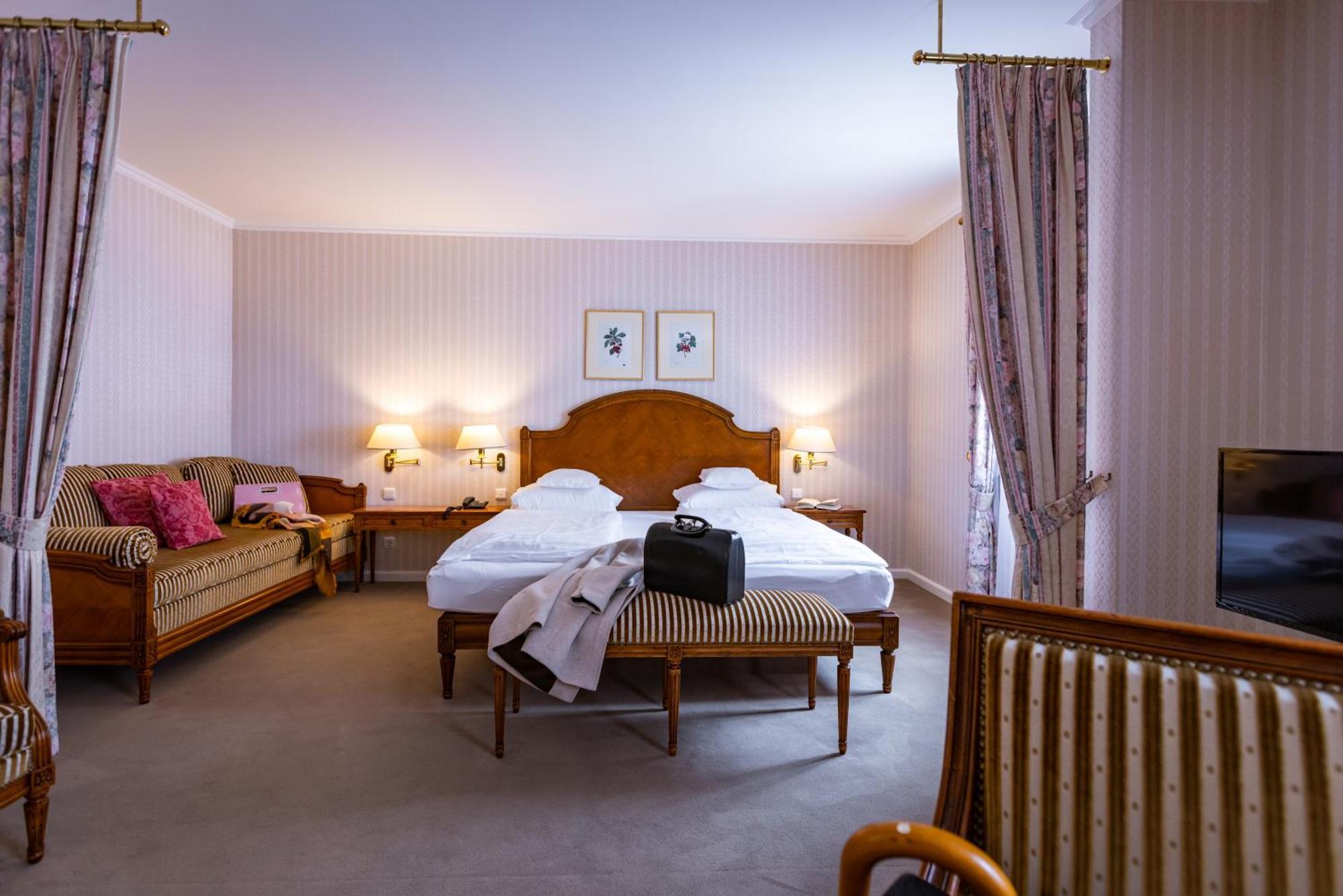 Romantik Hotel Zehntkeller イプホーフェン エクステリア 写真