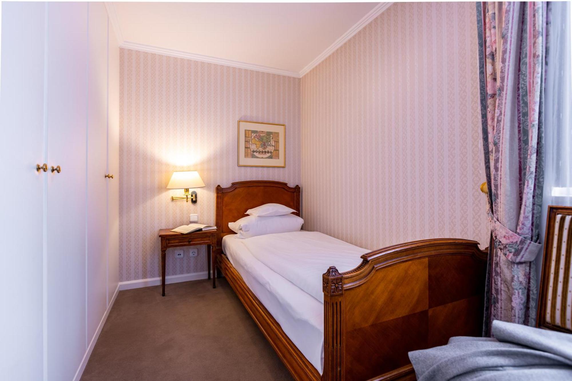 Romantik Hotel Zehntkeller イプホーフェン エクステリア 写真