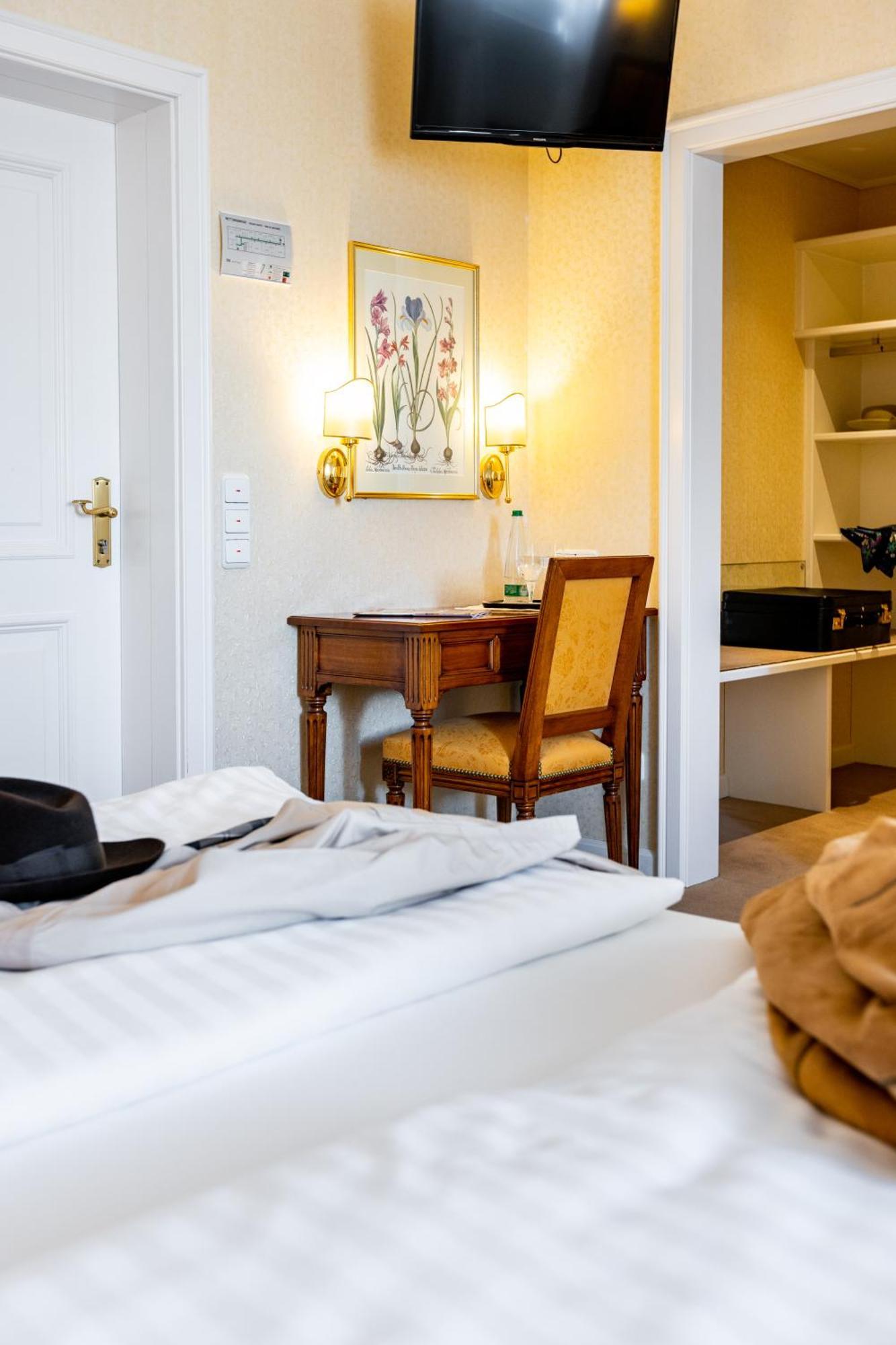 Romantik Hotel Zehntkeller イプホーフェン エクステリア 写真